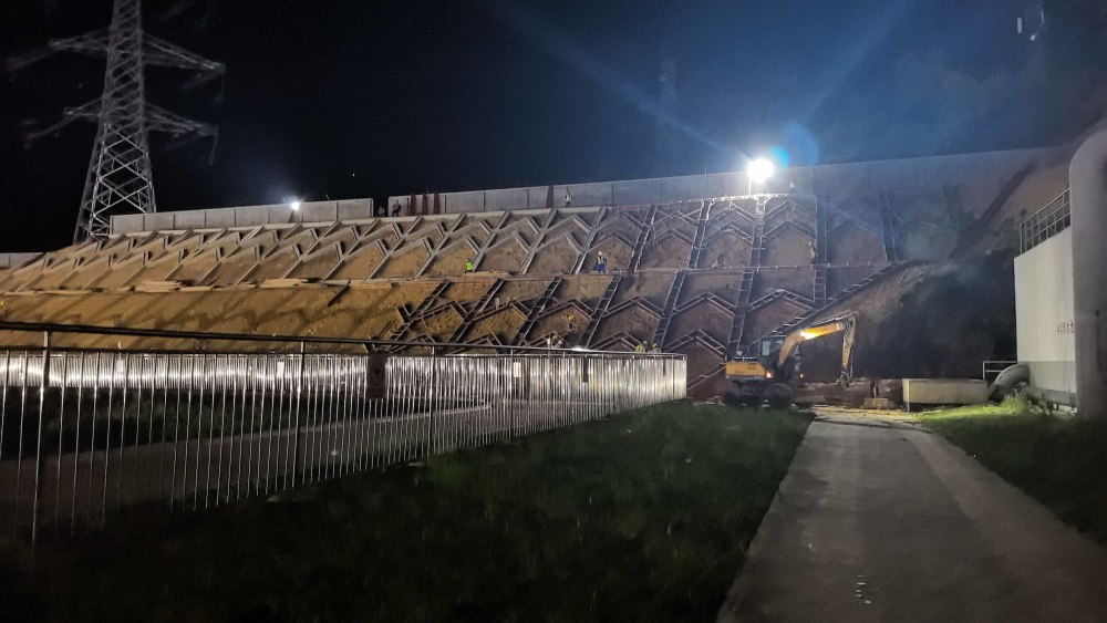 陜煤建設西北分公司湖南益陽項目部：戰雨季、搶工期、保履約